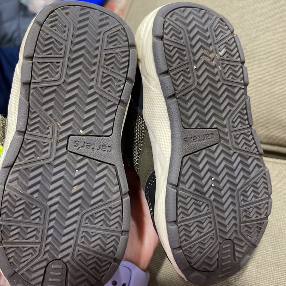 Toddler boys Carter’s sneakers - Picture 2 of 3